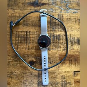 Garmin Smartwatch with Black and Silver Design